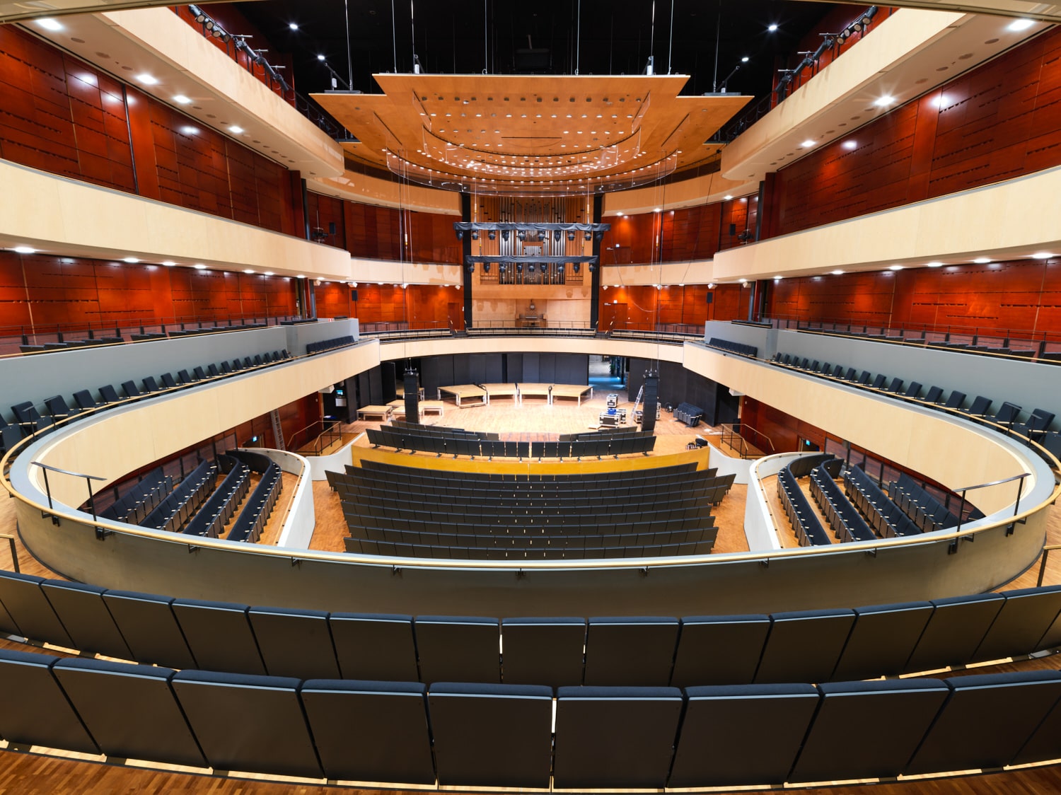 More than 1200 seats to the Lahti Sibelius Hall